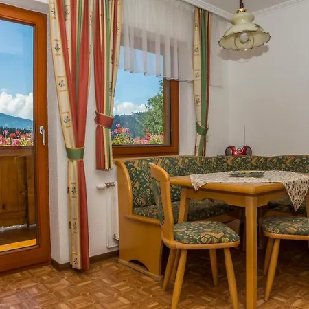 Haus Wiesbach Appartement *